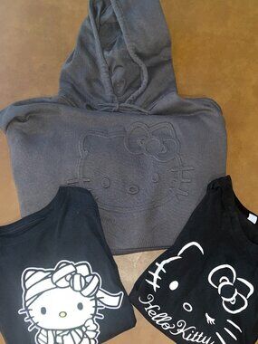 Cute Lot of Three Hello Kitty Hoodie and Two T Shirts Hello Kitty Mummy
